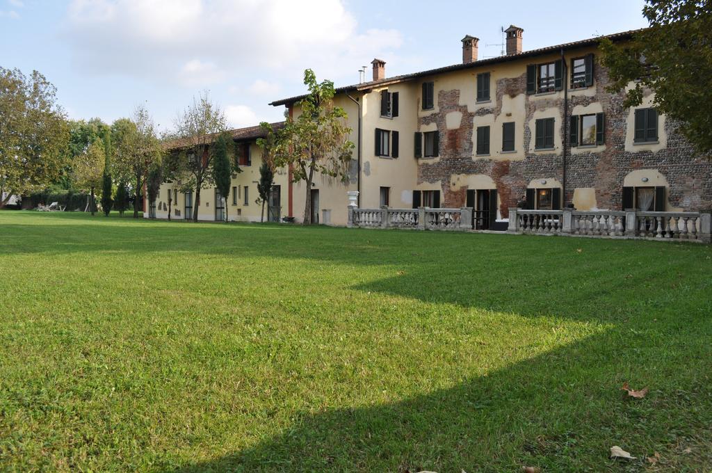 Le Residenze Del Tenore Романо-ди-Ломбардия Экстерьер фото