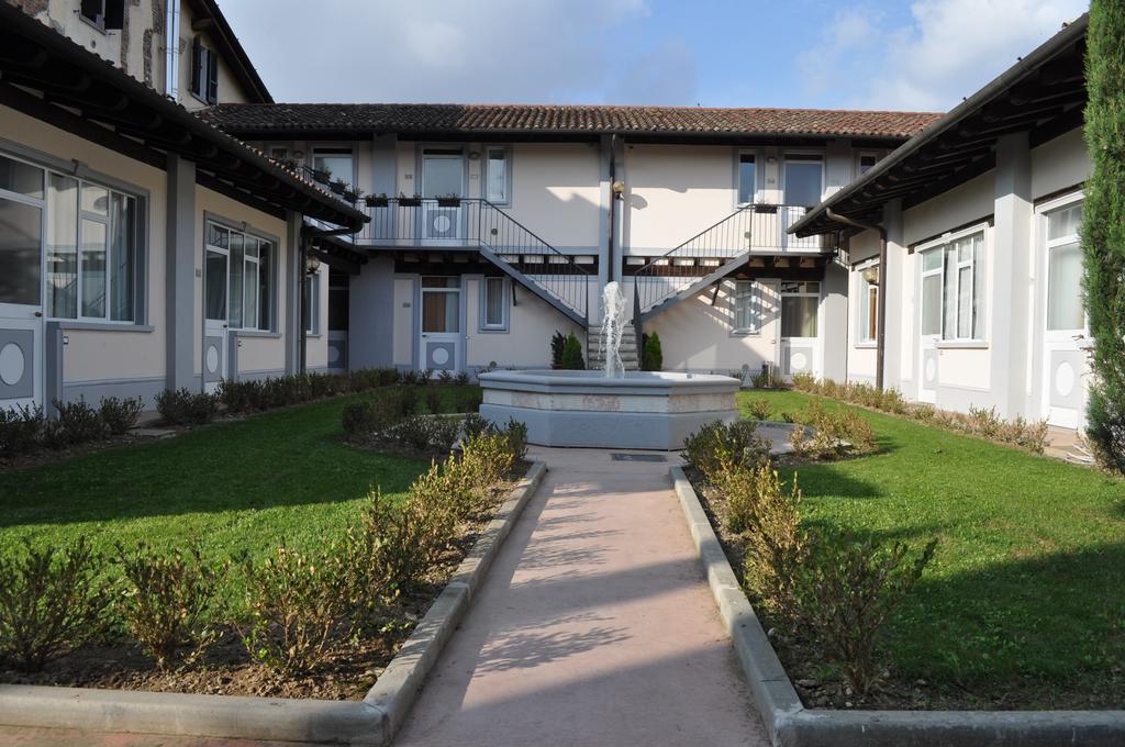 Le Residenze Del Tenore Романо-ди-Ломбардия Экстерьер фото