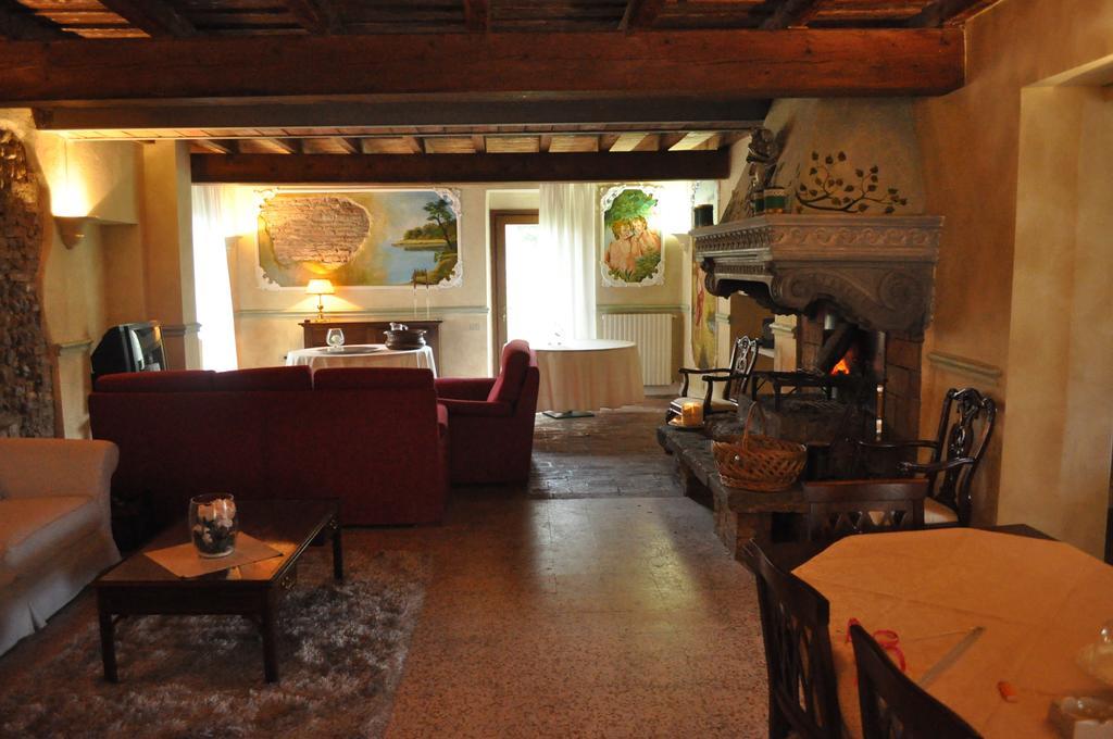 Le Residenze Del Tenore Романо-ди-Ломбардия Экстерьер фото